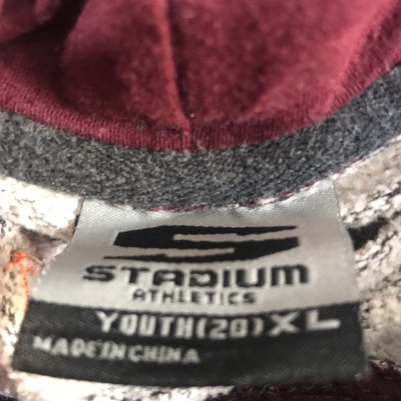 Youth size medium stadium size XL - Picture 6 of 6